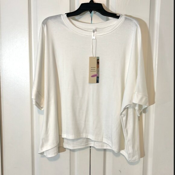NWT Oversized White Crop Top Tee, size XL Women's - Picture 3 of 10
